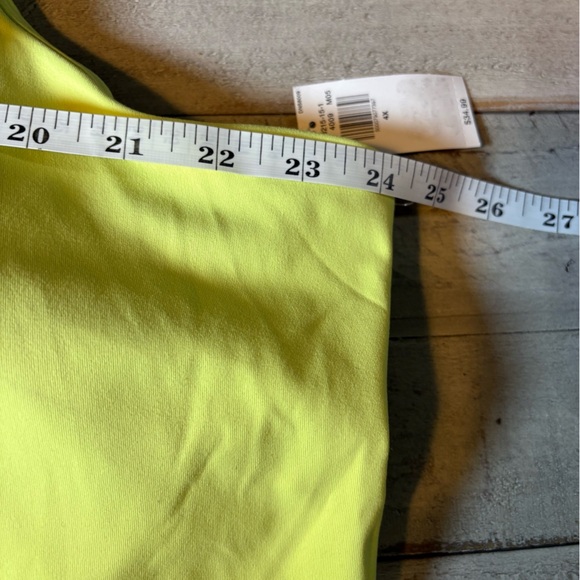 Old Navy Women’s PowerSoft Cropped Shelf-Bra Sports Bra Tank Top Size 4X (Plus) - Picture 10 of 15